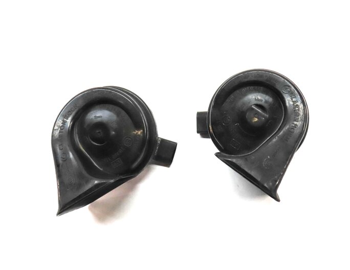 Thumbnail 2: 2010-2017 BMW 5 SERIES GT (F07 F10) HIGH & LOW TONE EMERGENCY SAFETY HORN SET-2