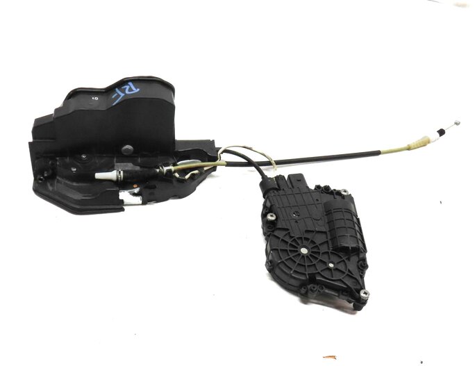 10-16 BMW 528i 535i 550i 750i 760i (F01 F10) RIGHT FRONT SOFT CLOSE DOOR LATCH