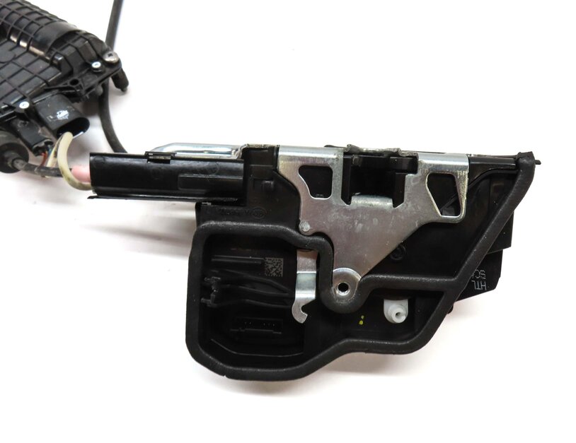 Thumbnail 8: 11-16 BMW 528i 535i 550i M5 (F10) REAR LEFT DOOR LOCK LATCH w/ SOFT CLOSE MOTOR