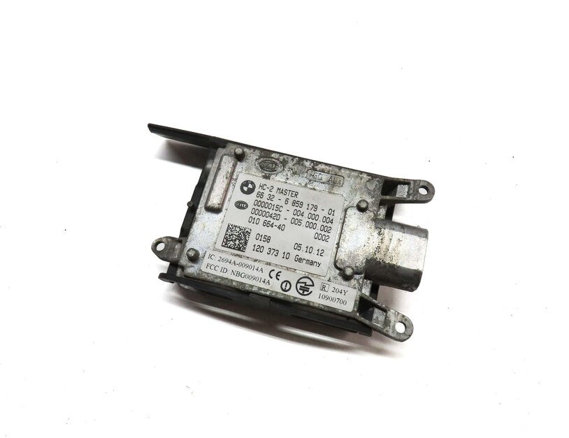 Thumbnail 1: 2013 BMW M5 ///M (F10) BLIND SPOT RADAR SENSOR LANE DEPARTURE MODULE (MASTER)