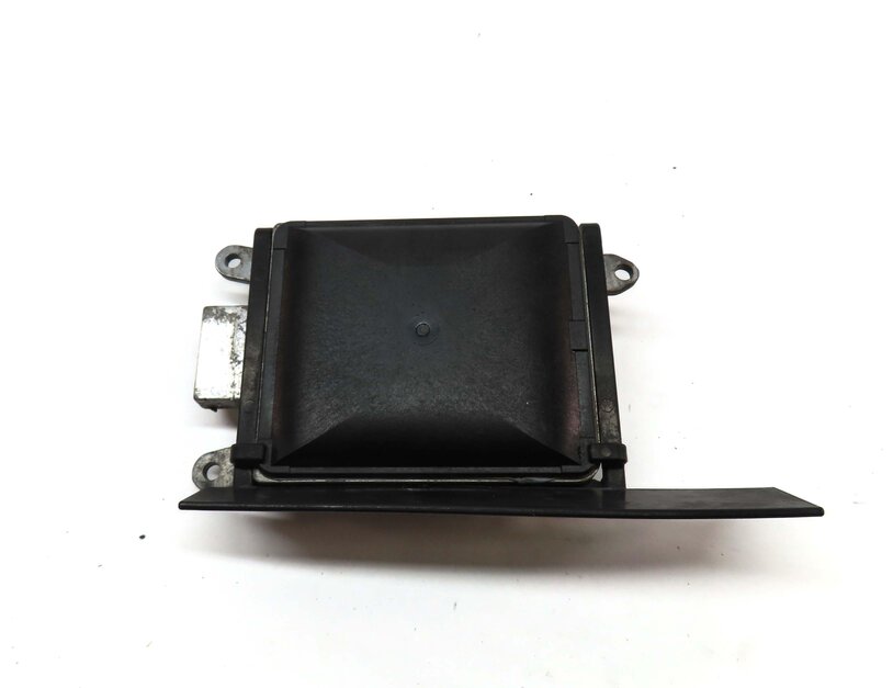 Thumbnail 5: 2013 BMW M5 ///M (F10) BLIND SPOT RADAR SENSOR LANE DEPARTURE MODULE (SLAVE)
