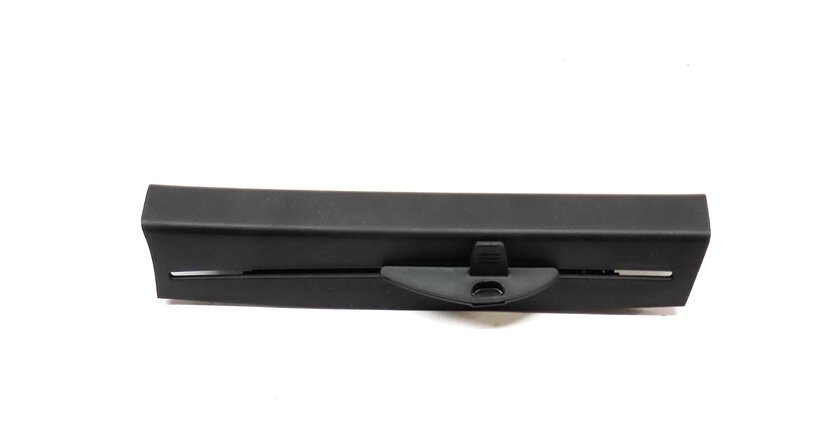 Thumbnail 2: 11-16 BMW 528i 535i 550i M5 ///M (F10) RIGHT REAR DOOR VENT WINDOW PRIVACY SHADE