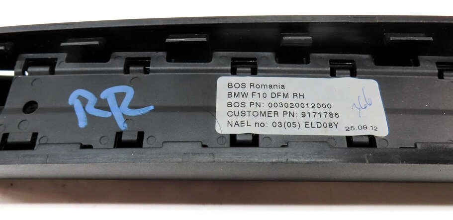 Thumbnail 6: 11-16 BMW 528i 535i 550i M5 ///M (F10) RIGHT REAR DOOR VENT WINDOW PRIVACY SHADE