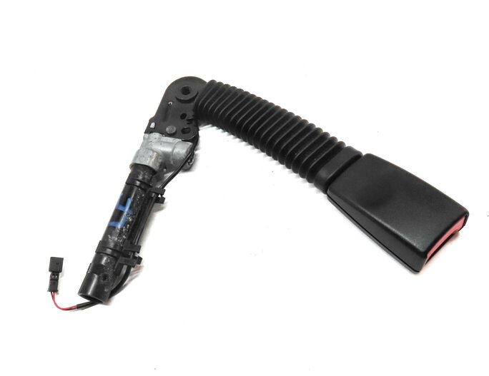 Thumbnail 3: 10-17 BMW 5 7 GT SERIES (F01 F07 F10) FRONT LEFT DRIVER SEATBELT BUCKLE RECEIVER