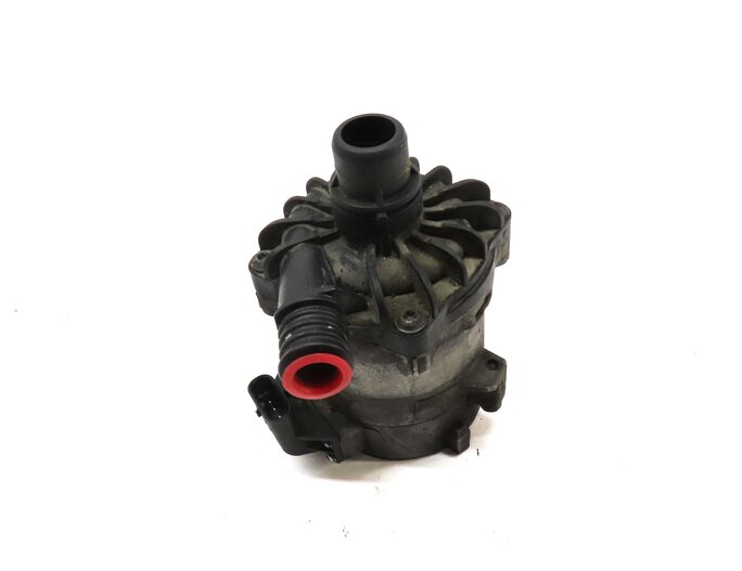 Thumbnail 2: 2012-2019 BMW M5 M6 ///M (F06 F10 F12 F13) 4.4L S63T ENGINE AUXILIARY WATER PUMP
