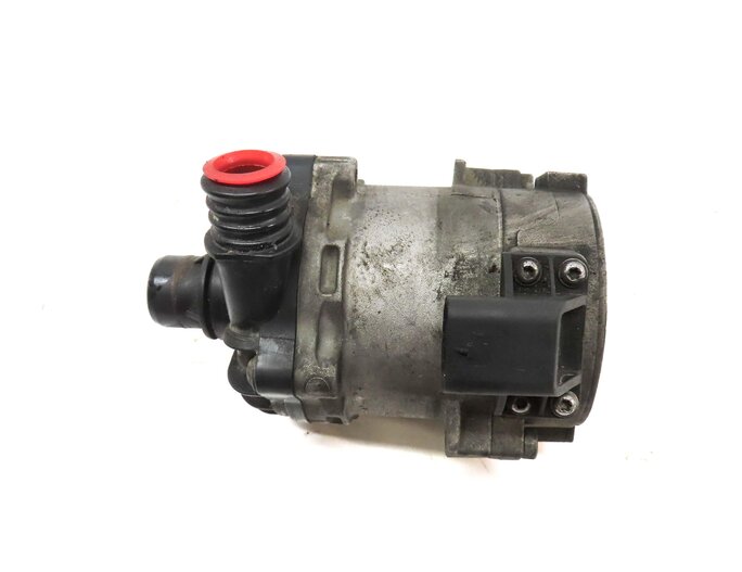 Thumbnail 4: 2012-2019 BMW M5 M6 ///M (F06 F10 F12 F13) 4.4L S63T ENGINE AUXILIARY WATER PUMP
