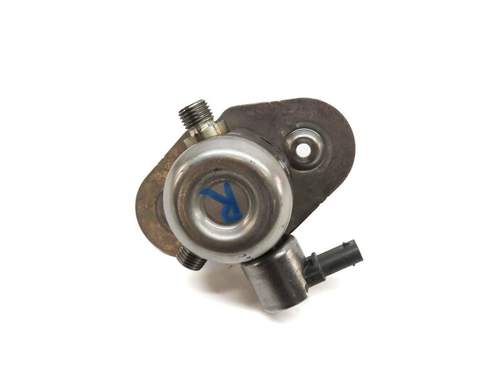 Thumbnail 7: 12-19 BMW 5 6 7 M5 M6 X5 X6 (F06 F10 F15 F16 F85) 4.4L HIGH PRESSURE FUEL PUMP