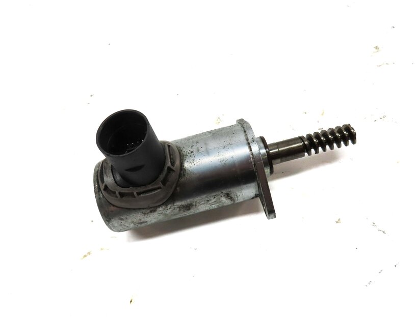 Thumbnail 3: 2013 BMW M5 ///M (F10) 4.4L S63 ENGINE ECCENTRIC CAM CAMSHAFT ACTUATOR MOTOR