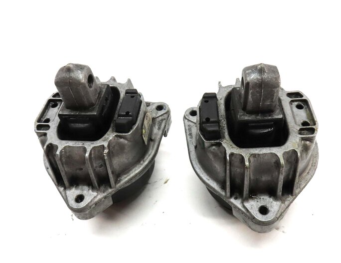 Thumbnail 4: 2013 BMW M5 ///M (F10) 4.4L S63 TWIN TURBO ENGINE LEFT & RIGHT MOTOR MOUNT SET-2