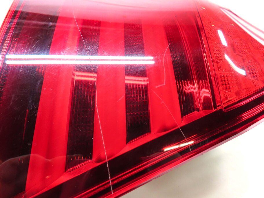 Thumbnail 11: 2011-2013 BMW 5 SERIES M5 F10 LEFT DRIVER REAR OUTER TAILLIGHT BRAKE LIGHT LAMP
