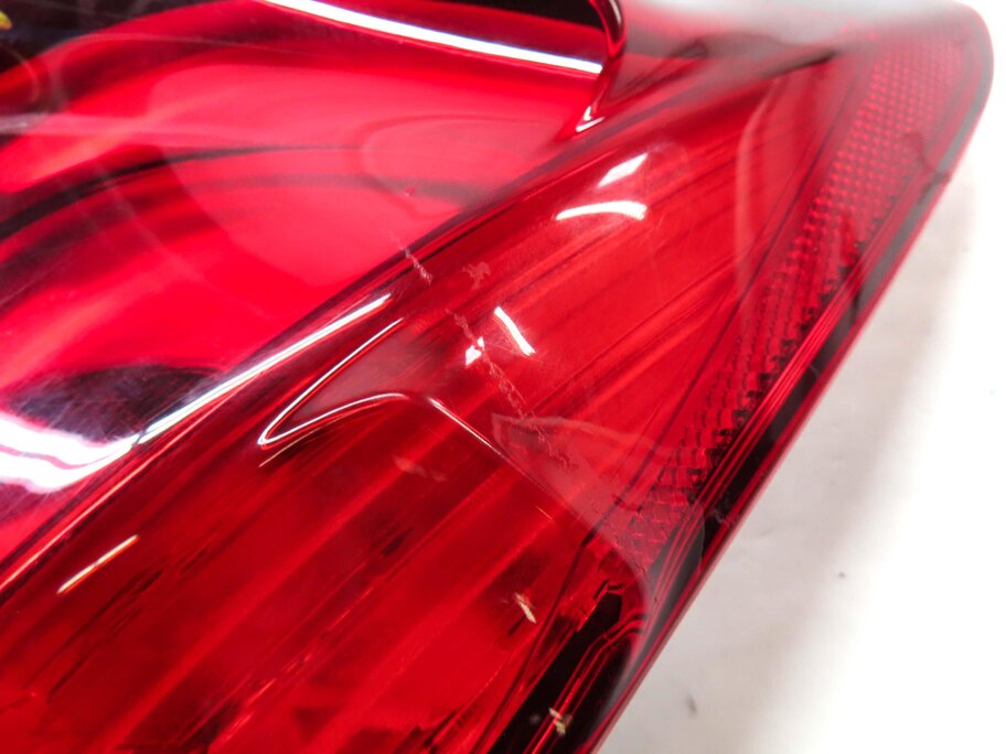 Thumbnail 13: 2011-2013 BMW 5 SERIES M5 F10 LEFT DRIVER REAR OUTER TAILLIGHT BRAKE LIGHT LAMP
