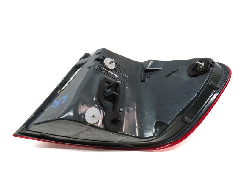 Thumbnail 8: 2011-2013 BMW 5 SERIES M5 F10 LEFT DRIVER REAR OUTER TAILLIGHT BRAKE LIGHT LAMP