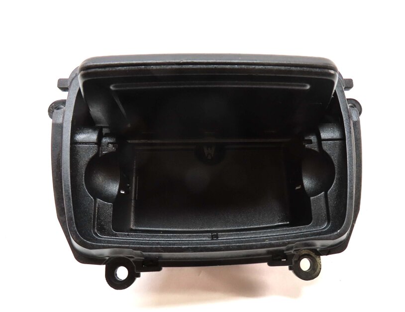 Thumbnail 6: 2013 BMW M5 ///M (F10) FRONT CENTER CONSOLE ASHTRAY COMPARTMENT w/o INSERT BLACK