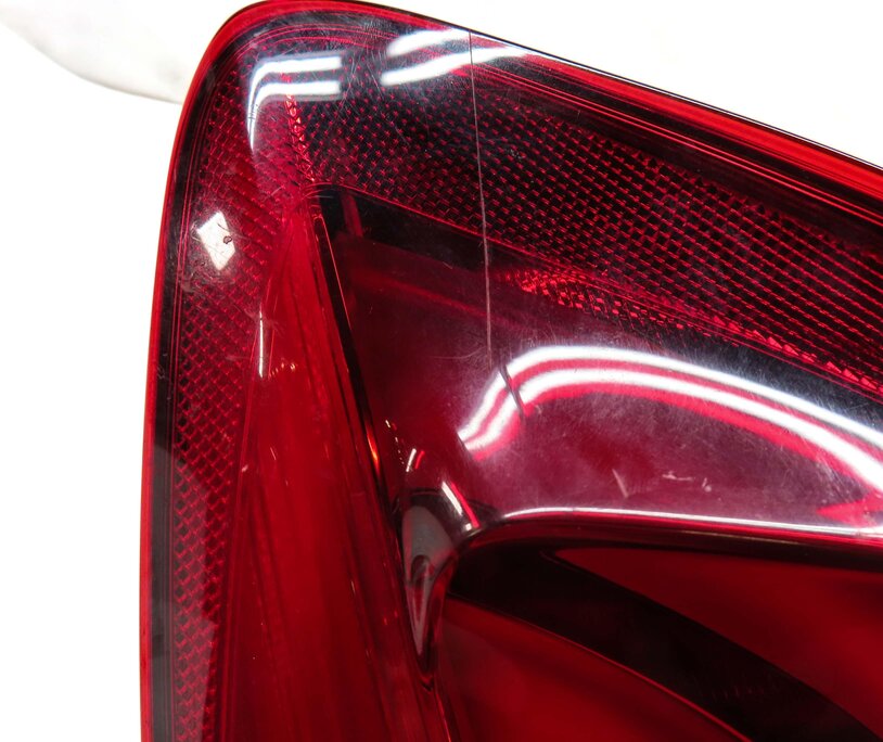 Thumbnail 12: 2011-2013 BMW 5 SERIES M5 F10 RIGHT PASSENGER OUTER TAILLIGHT BRAKE LIGHT LAMP