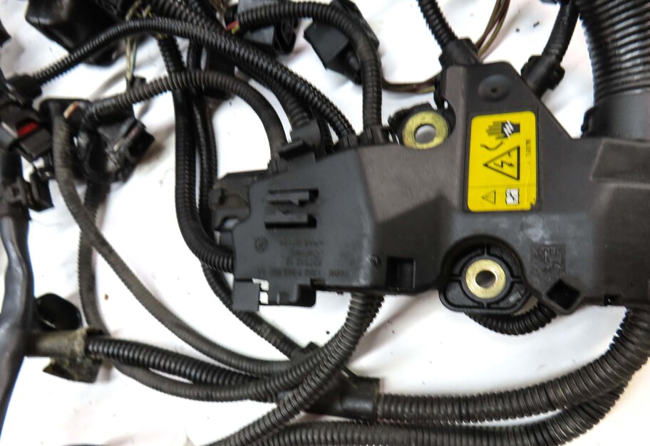 Thumbnail 9: 2013 BMW M5 ///M (F10) 4.4L S63 TWIN TURBO ENGINE WIRE WIRING HARNESS LOOM