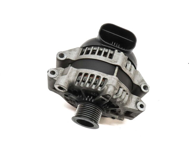 12-19 BMW 5 6 7 X5 X6 M5 M6 (F06 F10 F12 F15 F16 F85) 4.4L ALTERNATOR (210 AMP)