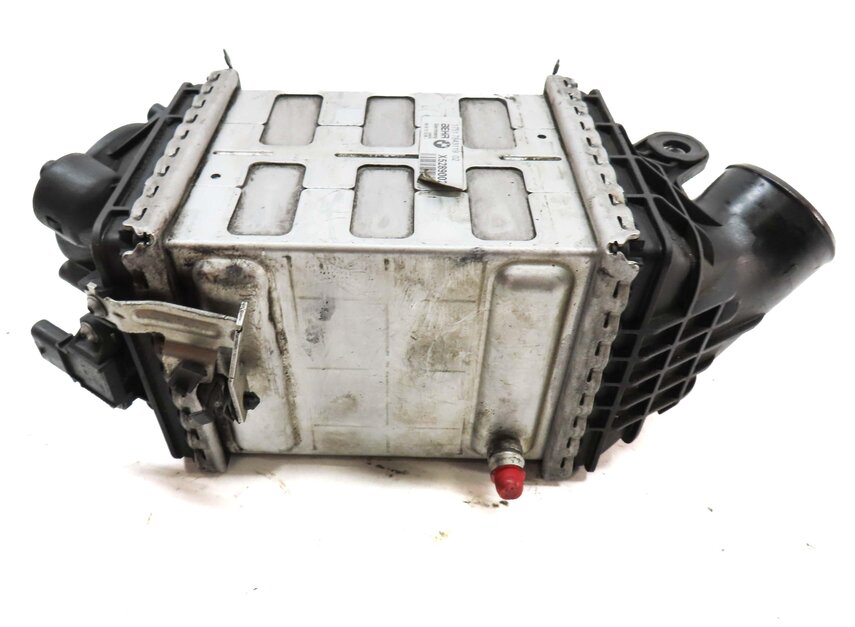 Thumbnail 10: 2012-2019 BMW M5 M6 ///M (F06 F12 F13) 4.4L S63 V8 ENGINE - RIGHT INTERCOOLER