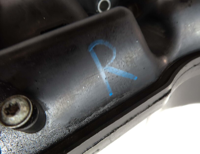 Thumbnail 8: 2012-2019 BMW M5 M6 ///M (F06 F12 F13) 4.4L S63 ENGINE - RIGHT INTAKE MANIFOLD