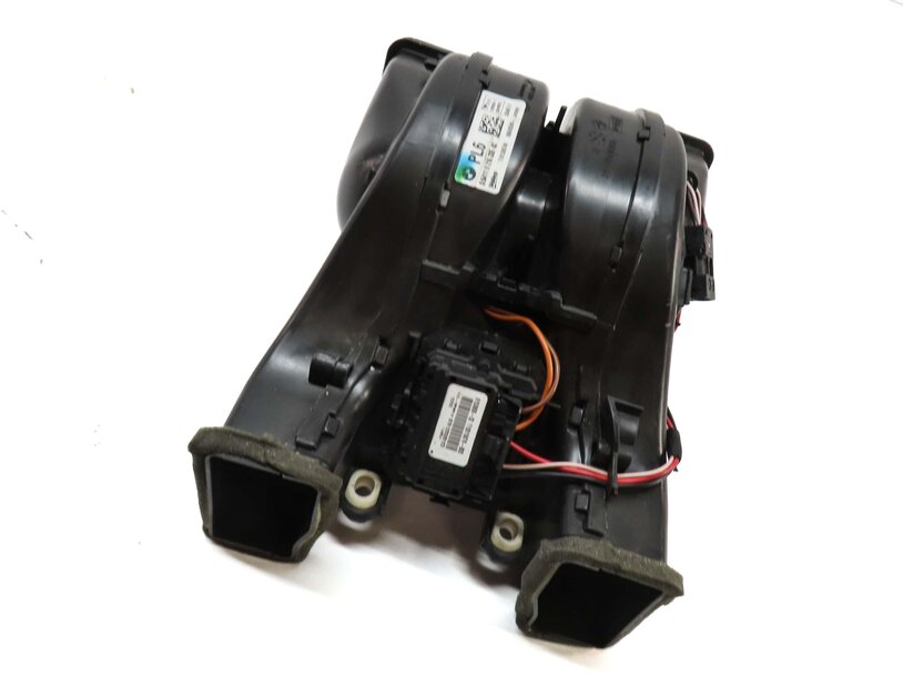 09-17 BMW 528i 535i 550i 740i 750i M5 (F07 F10) REAR CENTER CONSOLE BLOWER MOTOR