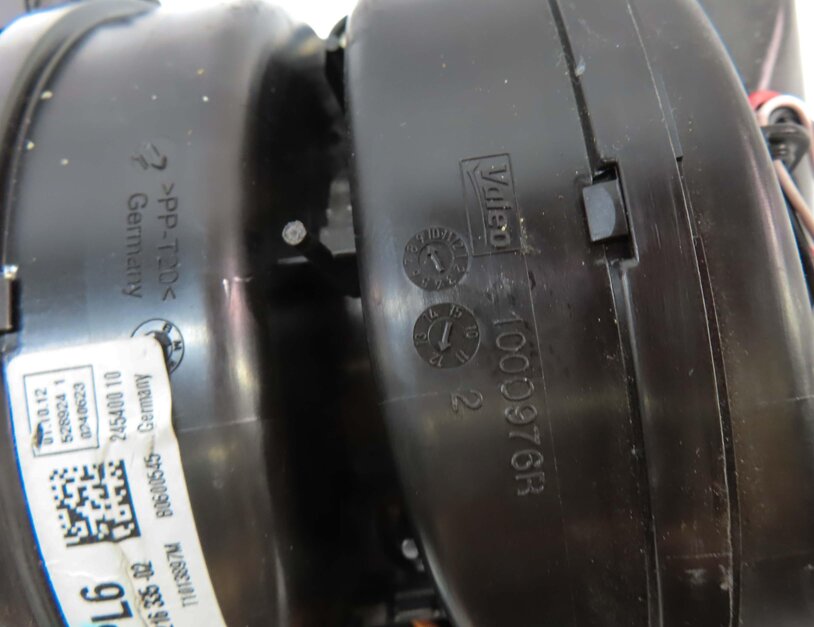 Thumbnail 10: 09-17 BMW 528i 535i 550i 740i 750i M5 (F07 F10) REAR CENTER CONSOLE BLOWER MOTOR