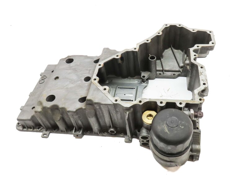 Thumbnail 2: 2012-2019 BMW M5 M6 (F06 F10 F12 F13) 4.4L S63 V8 ENGINE - UPPER OIL PAN CRADLE