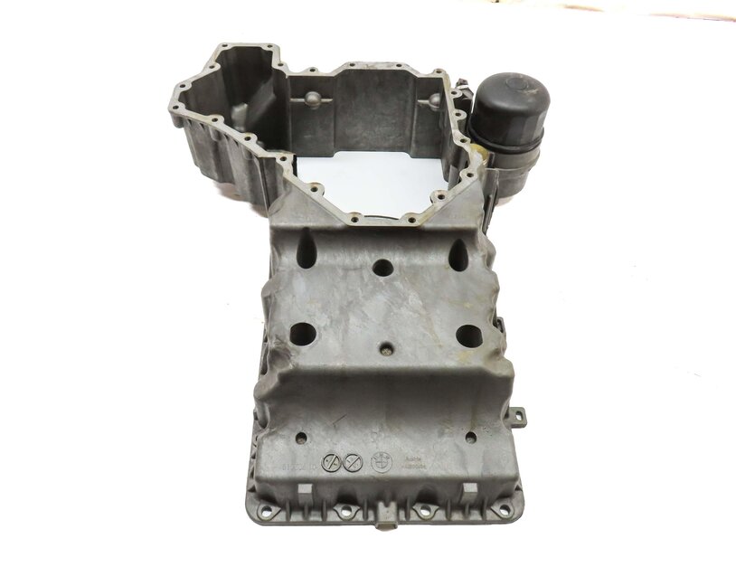 Thumbnail 4: 2012-2019 BMW M5 M6 (F06 F10 F12 F13) 4.4L S63 V8 ENGINE - UPPER OIL PAN CRADLE