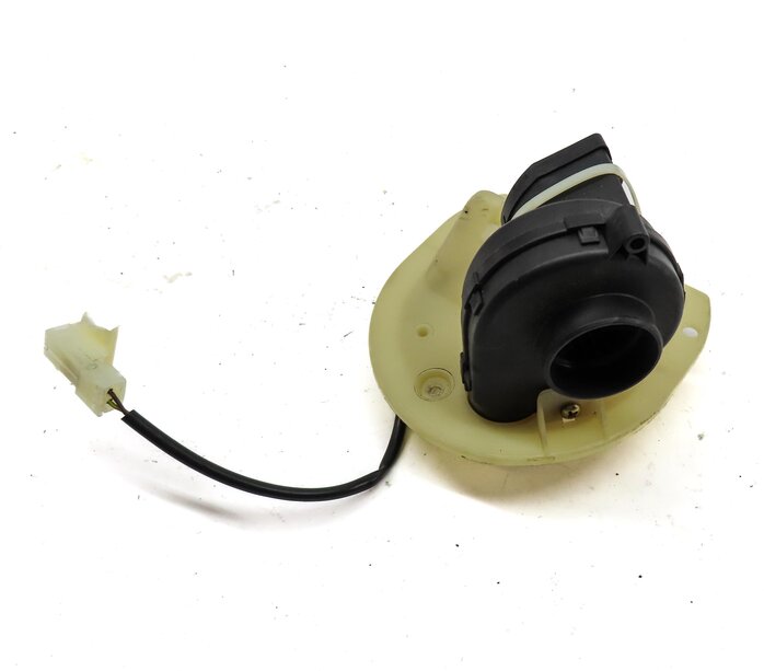 Thumbnail 2: 2006 BMW Z4 CONVERTIBLE ROADSTER E85 ENGINE MODULE ECM COOLING FAN BLOWER MOTOR