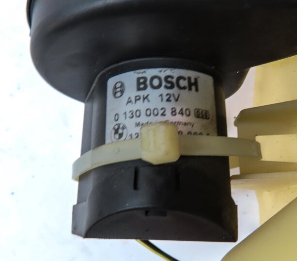 Thumbnail 7: 2006 BMW Z4 CONVERTIBLE ROADSTER E85 ENGINE MODULE ECM COOLING FAN BLOWER MOTOR