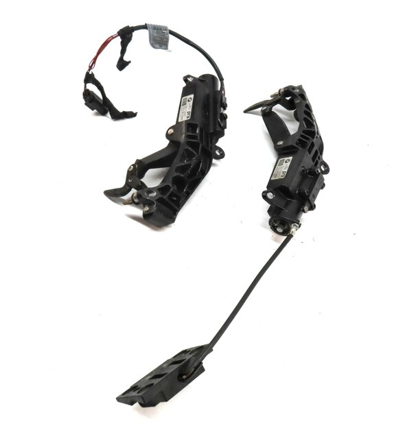 2006 BMW Z4 CONVERTIBLE ROADSTER E85 CONVERTIBLE TOP LATCH SET 2 7043874 7043873
