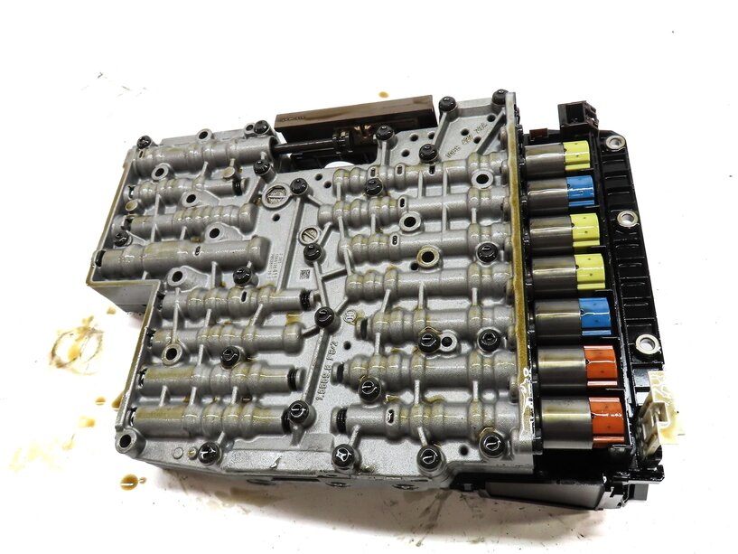Thumbnail 5: 2012-2013 RANGE ROVER SPORT (L320 L322) A/T AUTOMATIC TRANSMISSION VALVE BODY