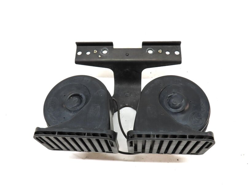 Thumbnail 2: 10-16 LAND ROVER LR4 RANGE ROVER SPORT (L320) HIGH & LOW TONE SAFETY HORN SET