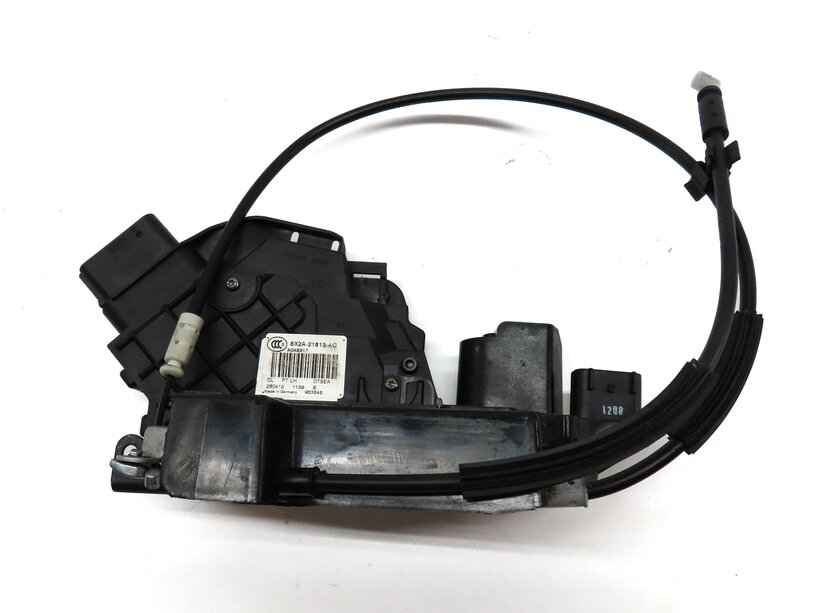 Thumbnail 6: 2010-2019 EVOQUE LR4 / RANGE ROVER SPORT (L320) LEFT FRONT PASSIVE DOOR LATCH
