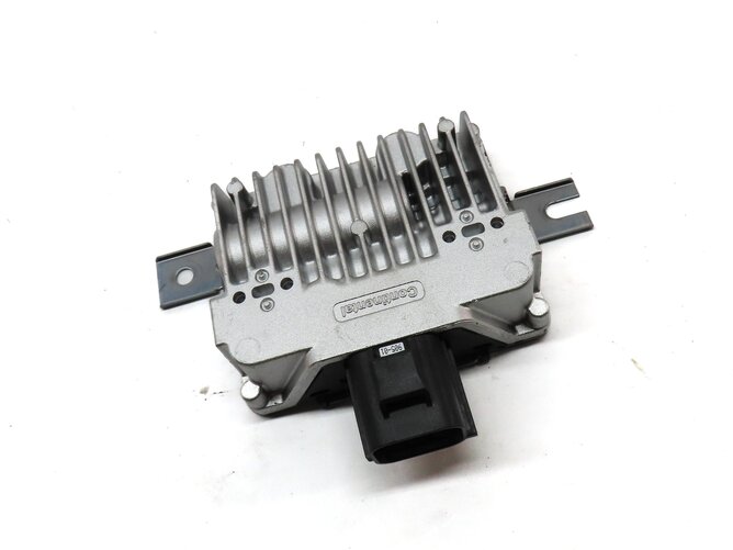 Thumbnail 3: 2010-2015 LR2 LR4 EVOQUE RANGE ROVER SPORT (L320 L538) FUEL PUMP CONTROL MODULE