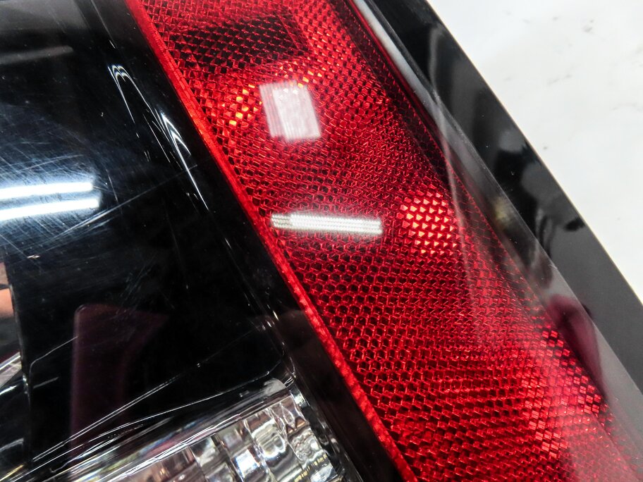 Thumbnail 8: 12-13 RANGE ROVER SPORT (L320) RIGHT PASSENGER REAR TAILLIGHT BRAKE LIGHT LAMP