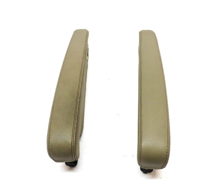Thumbnail 2: 09-13 RANGE ROVER SPORT (L320) FRONT LEFT DRIVER SEAT ARMREST (ALMOND LEATHER)