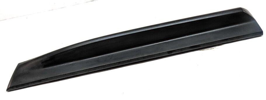 Thumbnail 3: 06-13 LAND RANGE ROVER SPORT (L320) FRONT RIGHT LOWER DOOR TRIM MOULDING PANEL