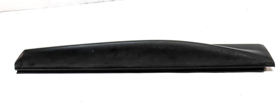 Thumbnail 4: 06-13 LAND RANGE ROVER SPORT (L320) FRONT RIGHT LOWER DOOR TRIM MOULDING PANEL