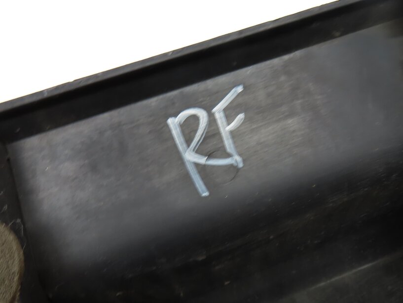 Thumbnail 7: 06-13 LAND RANGE ROVER SPORT (L320) FRONT RIGHT LOWER DOOR TRIM MOULDING PANEL