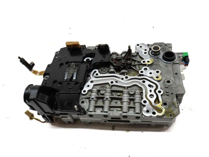Thumbnail 2: BMW 2012 528i / 2013 328i X3 - 2.0L AWD 8HP-45 AUTO TRANSMISSION VALVE BODY