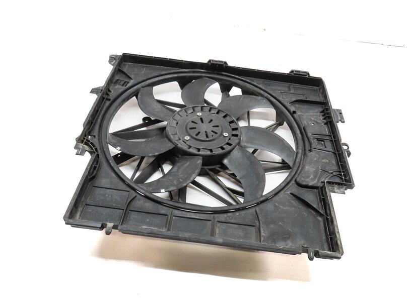 13-18 BMW X3 X4 (F25 F26) 2.0L N20 TURBO ENGINE RADIATOR COOLING FAN & SHROUD