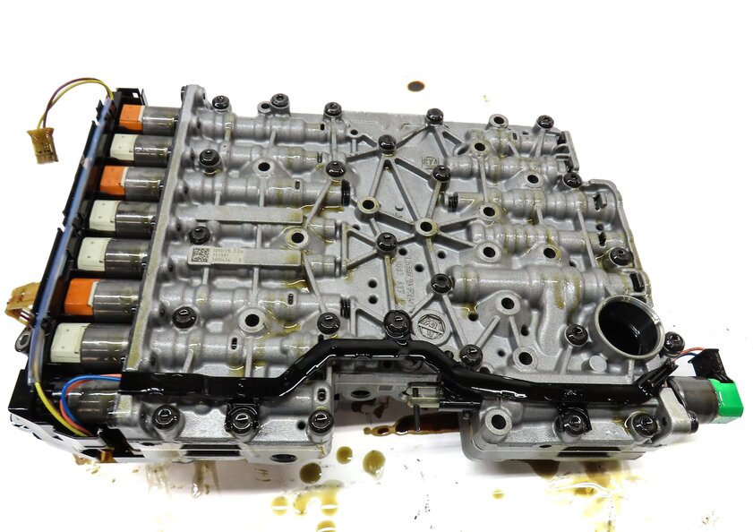 Thumbnail 5: 14 BMW 328i 328iGT X3 F25 F30 F34 2.0L AUTO AWD 8 SPEED TRANSMISSION VALVE BODY