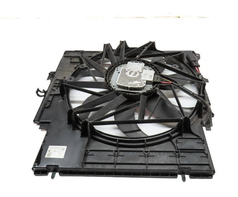 Thumbnail 5: 13-18 BMW X3 X4 (F25 F26) 2.0L N20 TURBO ENGINE RADIATOR COOLING FAN & SHROUD