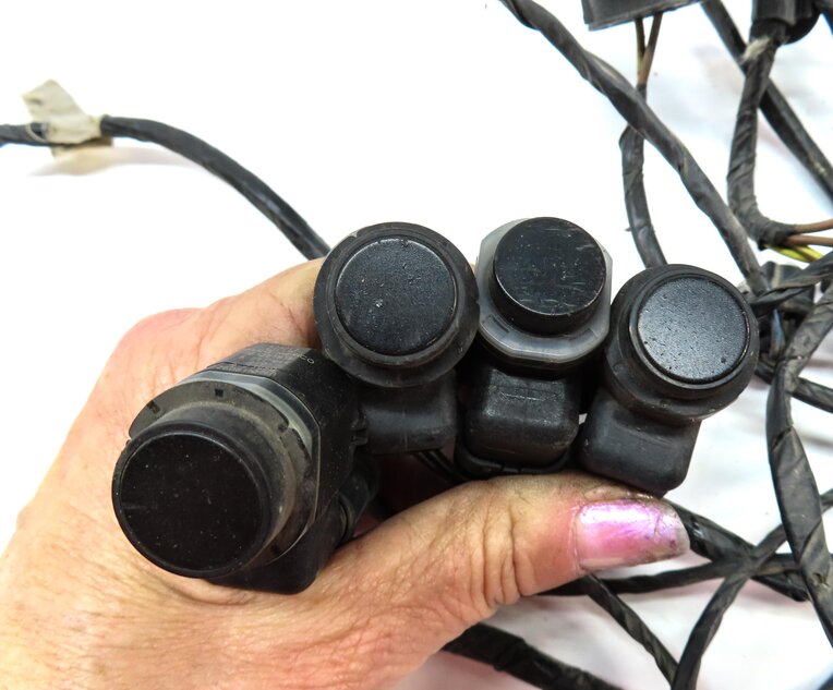 Thumbnail 5: 2014 BMW X3 (F25) FRONT PARK ASSIST PDC SENSOR SET4 (BLACK) w/ WIRE HARNESS
