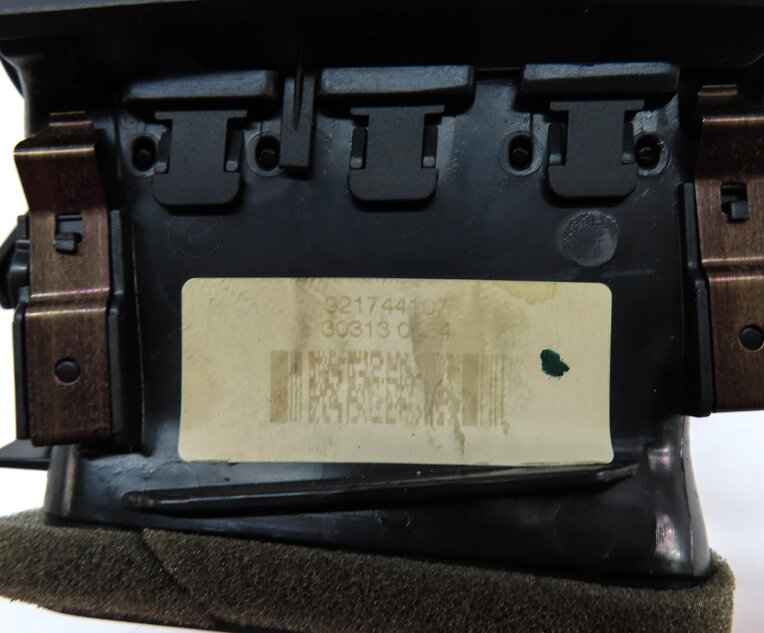 Thumbnail 6: 2014 BMW X3 (F25) FRONT LEFT DRIVER HVAC A/C HEATER AIR VENT (BLACK) 64229217441