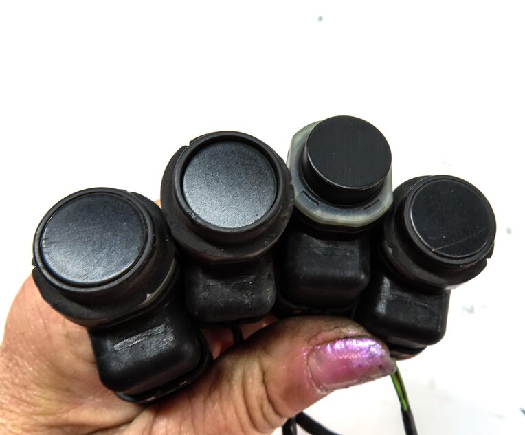 Thumbnail 5: 2014 BMW X3 (F25) REAR PARK ASSIST PDC SENSOR SET4 (BLACK) w/ WIRING HARNESS