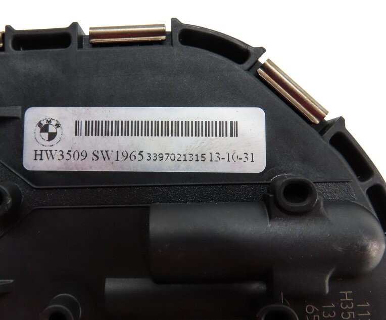 Thumbnail 6: 2011-2017 BMW X3 (F25) FRONT WINDOW GLASS WINDSHIELD WIPER MOTOR