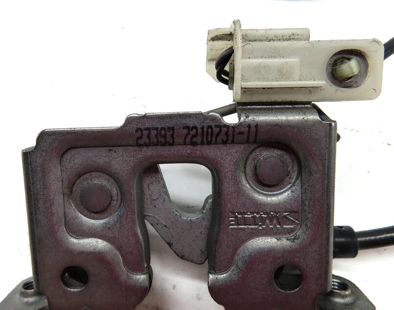Thumbnail 9: 2014 BMW X3 (F25) HOOD LEFT & RIGHT LOCK LATCH SET 2 w/ CABLE 51237210731