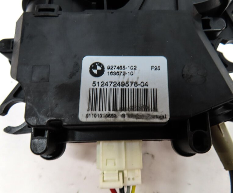 Thumbnail 7: 2014 BMW X3 (F25) REAR HATCH TRUNK LATCH LOCK w/ SOFT CLOSE ACTUATOR MOTOR