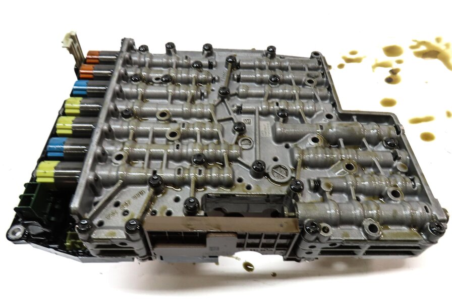 Thumbnail 6: 10-12 LR4 RANGE ROVER SPORT (L320 L322) 5.0L 6HP-28 A/T TRANSMISSION VALVE BODY