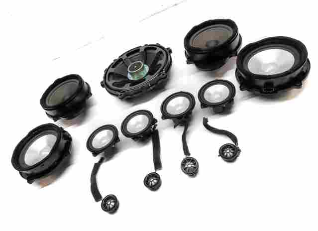 Thumbnail 12: 2010 RANGE ROVER SPORT (L320) RADIO STEREO LOGIC 7 AUDIO SUBWOOFER SPEAKER SET